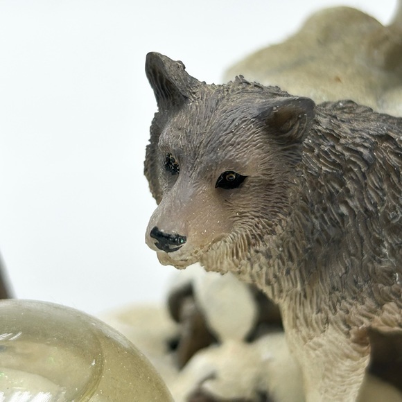 🕰️🌘🐺Cadona - Vintage Collectible Wolf Mantel Quartz Clock. - Picture 11 of 16